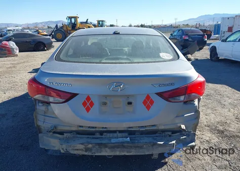 2016 Hyundai Elantra Se z USA, uszkodzony, nr VIN 5NPDH4AE4GH734892